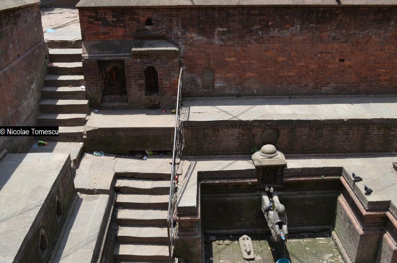 fantana pierduta in aglomeratie