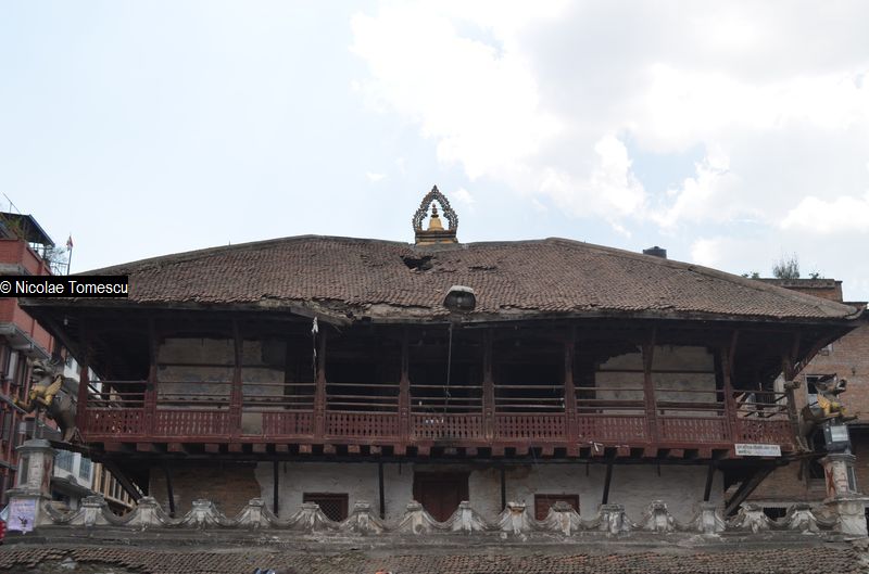 trecut care striga dupa ajutor