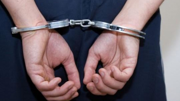 Procurorii au cerut arestarea preventivă a adolescentului care este acuzat de crima din Parcul Copou