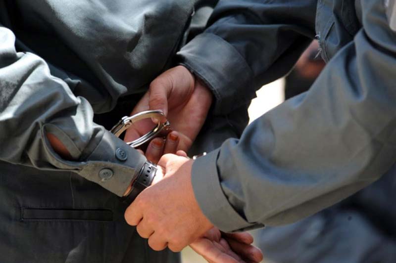 Galaţi: Tineri reţinuţi după ce au tâlhărit un minor Galaţi: Tineri reţinuţi după ce au tâlhărit un minor