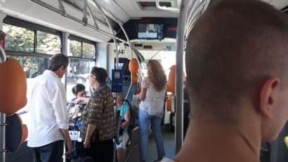 Belgia: Un mort şi doi răniţi într-un posibil atac cu cuţitul într-un autobuz din Antwerp