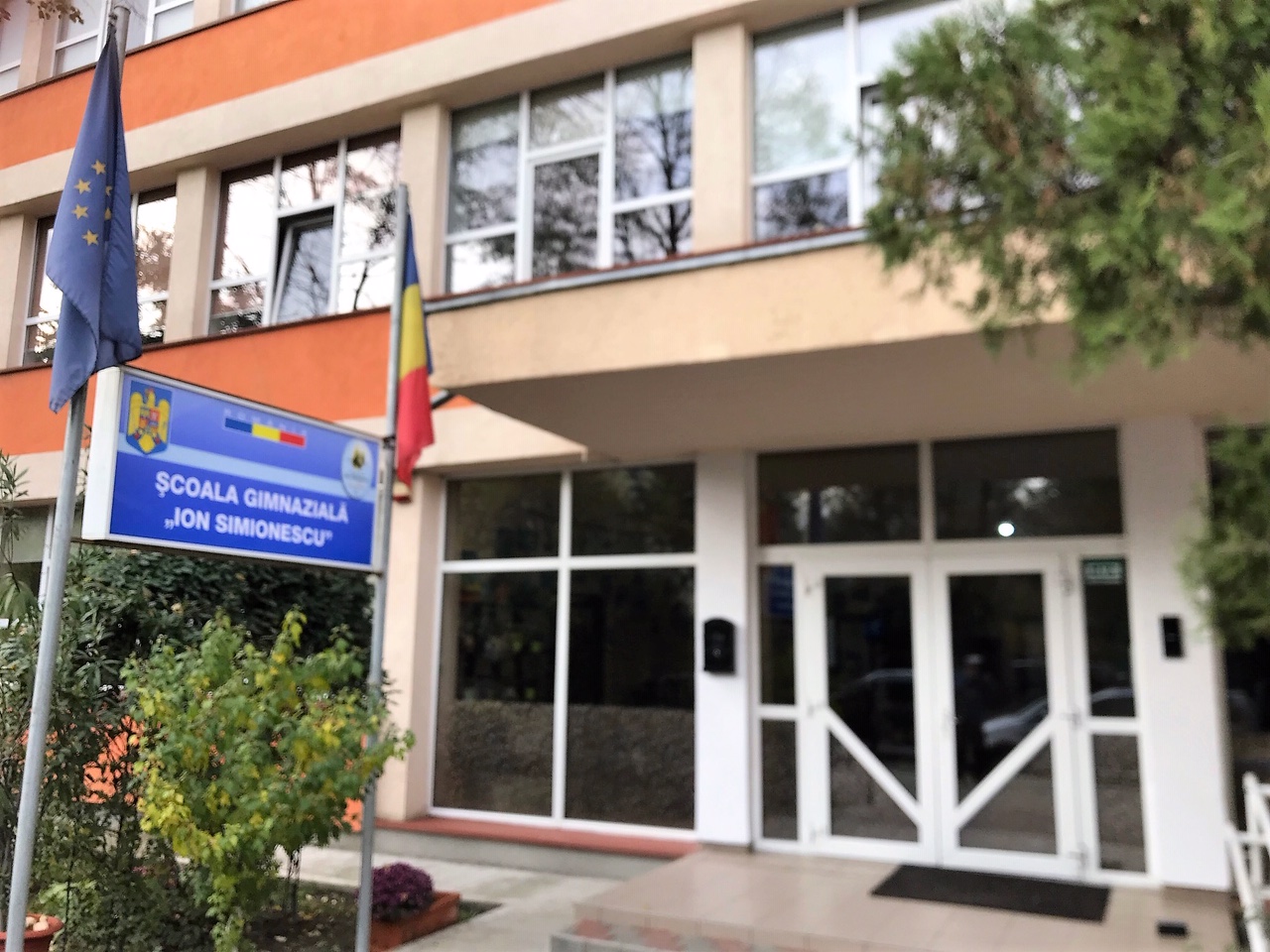 Școala Gimnazială „Ion Simionescu” Iași a câștigat 2 proiecte educaționale