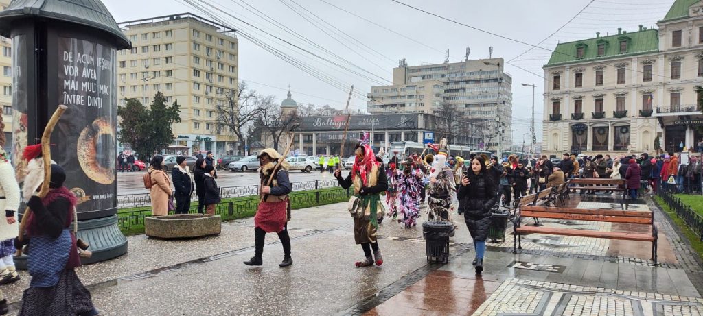 datini obiceiuri iarna