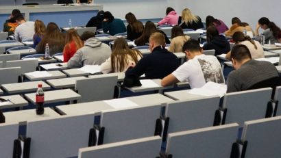 (AUDIO) Iași: Doi elevi vor reprezenta România la prestigiosul concurs internațional de limba latină „Certamen Arpinas”