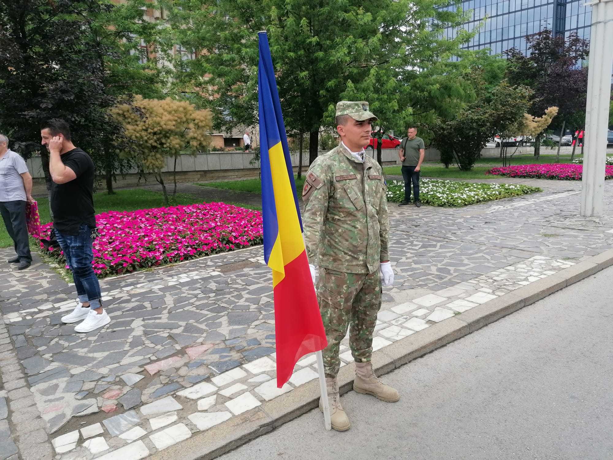 Iașul sărbătorește tradiția și identitatea națională printr-o serie de evenimente dedicate Zilei Drapelului și culturii populare românești!