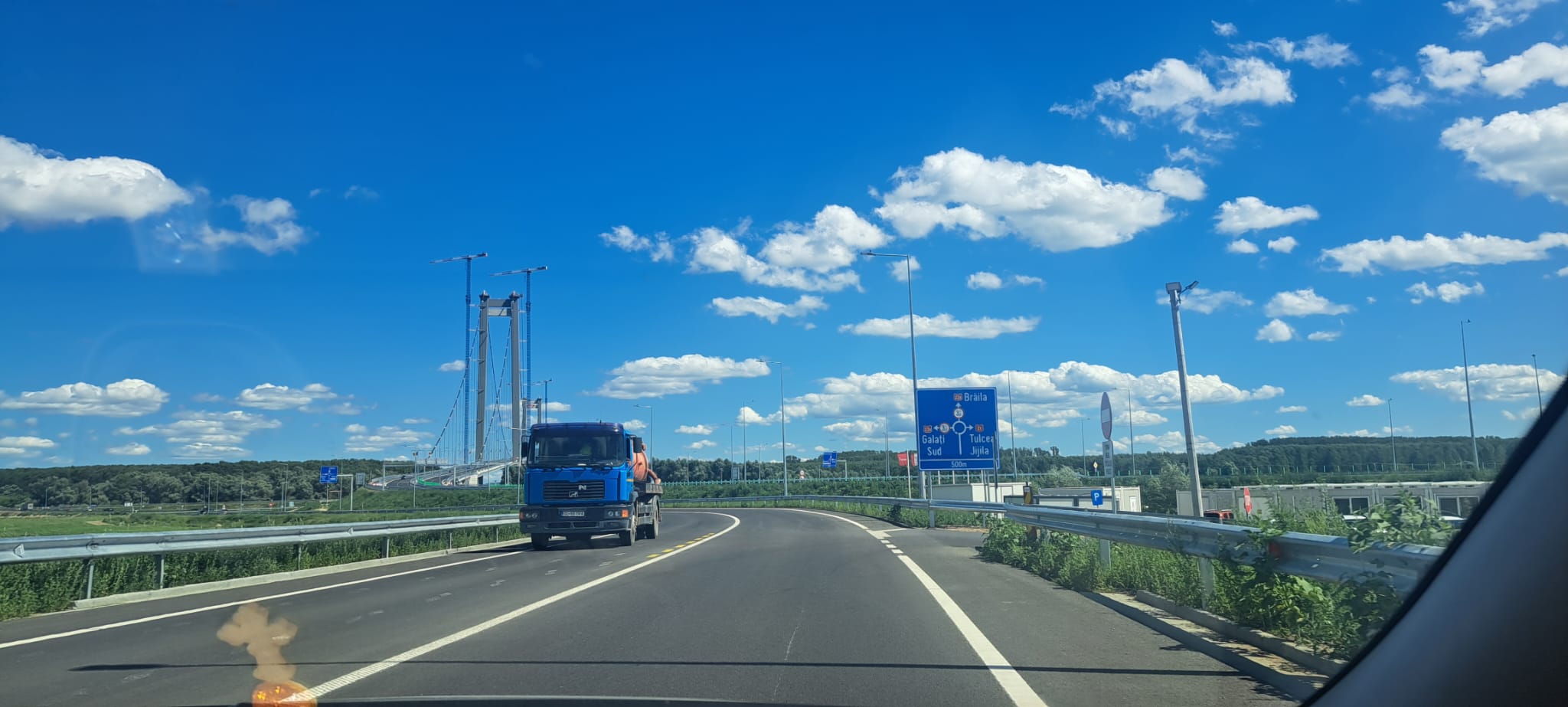 Cele două tronsoane importante din Autostrada Moldovei vor fi terminate până în august anul viitor din bani europeni nerambursabili