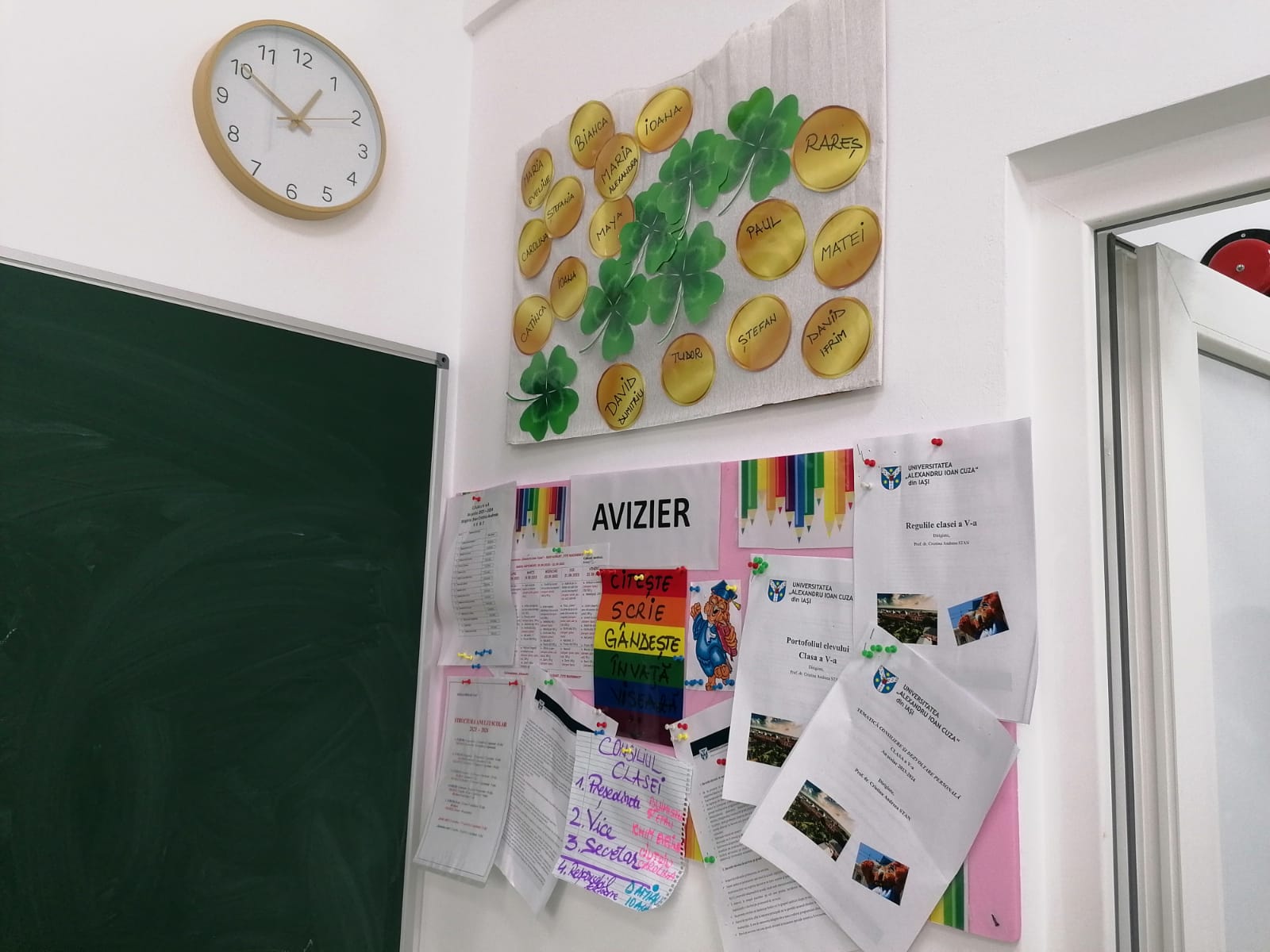 (AUDIO) Liceele își pot crea propriile planuri-cadru. Ministerul a lansat un proiect pilot în care școlile primesc autonomie curriculară în proporție de 60%