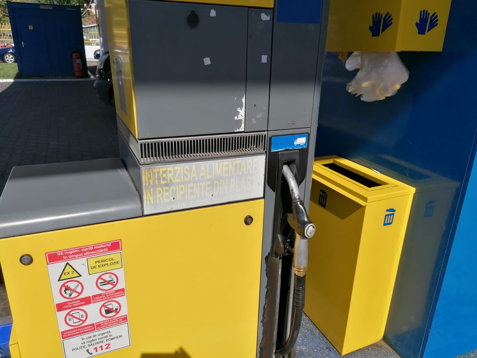 Consultări ale premierului cu operatorii majori de pe piața carburanților