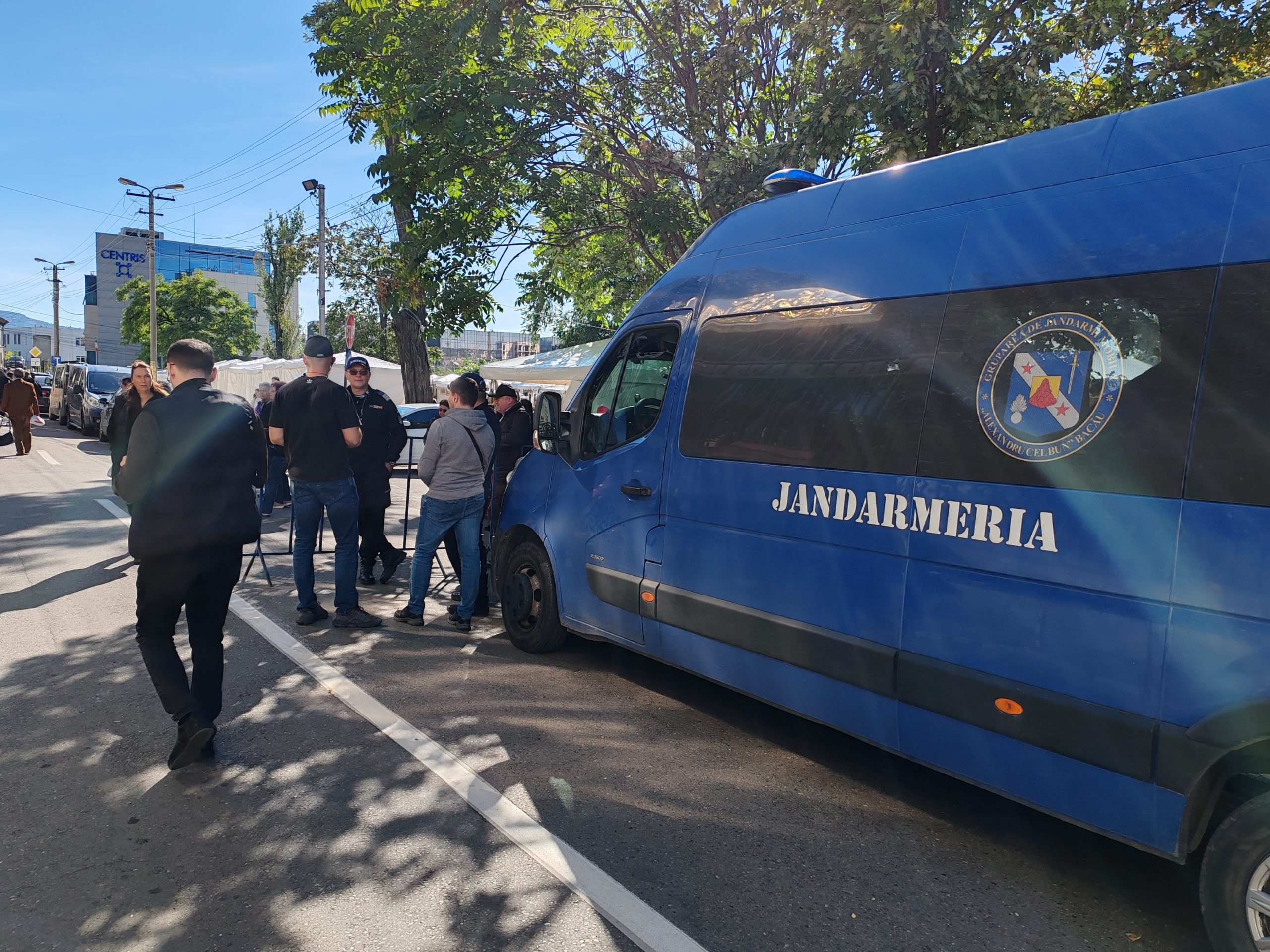 (AUDIO) Intervenție a jandarmilor în timpul manifestărilor prilejuite de Hramul Sfintei Cuvioase Parascheva