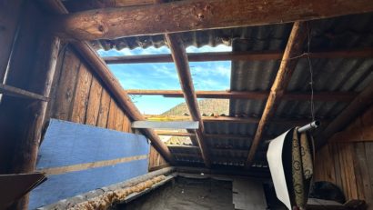 Vântul puternic a produs mai multe pagube în localități din regiunea Moldovei