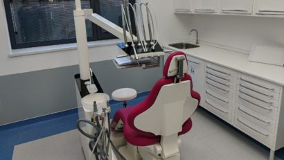 Ministerul Sănătăţii finalizează luni raportul în cazul fetiţei de 2 ani decedate la clinica stomatologică