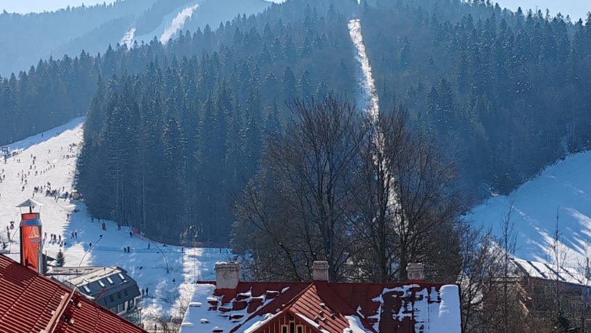 Vor fi zăpezi, vânt puternic şi temperaturi cu maxime negative în jumătate din ţară de Crăciun