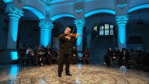 5 aprilie, orele 18-20, Marele violonist Liviu Prunaru, în Recital la Iași și invitat la Univers Muzical cu Daniela Vlad
