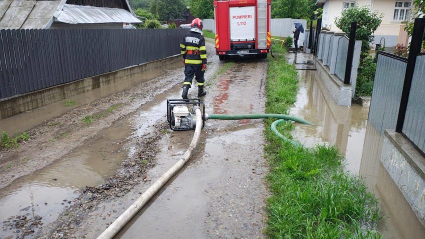 Autoritățile din mai multe localități din județul Suceava sunt în alertă din cauza avertizării de cod portocaliu de ploi Autoritățile din mai multe localități din județul Suceava sunt în alertă din cauza avertizării de cod portocaliu de ploi
