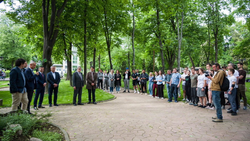 Iași: Universitatea „Alexandru Ioan Cuza” a inaugurat parcul de pétanque și calisthenics Iași: Universitatea „Alexandru Ioan Cuza” a inaugurat parcul de pétanque și calisthenics