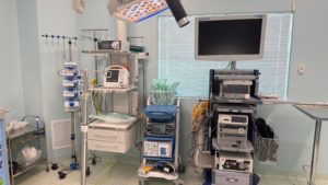 Copiii cu litiază renală severă au primit o șansă la viață și îngrijire medicală de calitate, prin echipamentele medicale donate Spitalului „Victor Gomoiu”