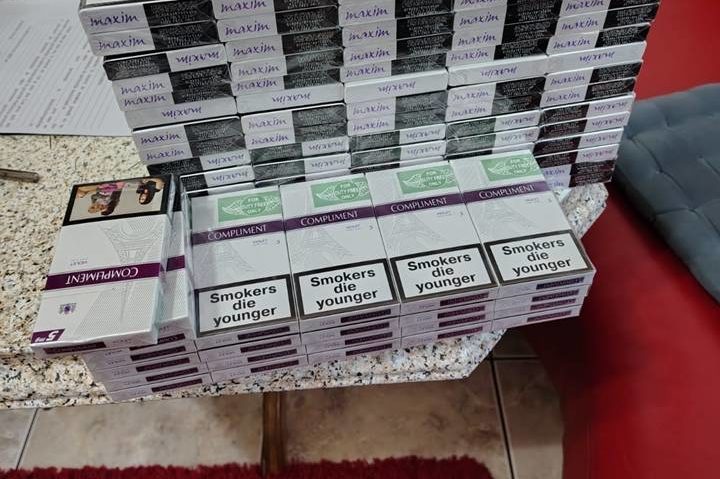 Botoşani: Circa 5.000 de pachete de ţigări descoperite de poliţiştii de frontieră pe raza localităţii Bobuleşti Botoşani: Circa 5.000 de pachete de ţigări descoperite de poliţiştii de frontieră pe raza localităţii Bobuleşti