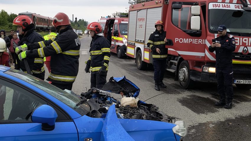 Iași: Accident feroviar în satul Lunca Cetățuii – un autoturism a fost acroșat de tren Iași: Accident feroviar în satul Lunca Cetățuii – un autoturism a fost acroșat de tren