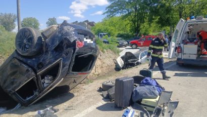 Vrancea: Şapte persoane rănite într-un accident rutier produs pe DN11A, în comuna Corbiţa