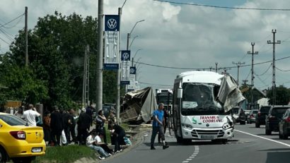 IAȘI: Coliziune între un autocar şi un autocamion la Lețcani; a fost activat Planul Roşu de Intervenţie