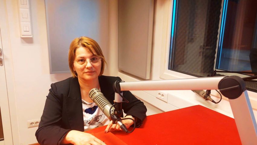 #StareaEducației (INTERVIU) Iuliana Țugui, inspector pentru învățământ tehnic și profesional: „Din anul școlar 2026-2027 dispar școlile profesionale, acestea vor fi absorbite de învăţământul liceal tehnologic. Până în 2029 nu va putea fi dezvoltat doar învățământ tehnologic dual, deoarece capacitatea de absorbție a mediului economic este limitată.”
