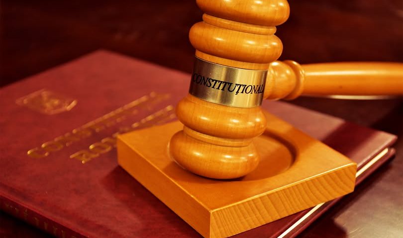 CCR analizează cererea de anulare a primului tur al alegerilor din 4 mai CCR analizează cererea de anulare a primului tur al alegerilor din 4 mai