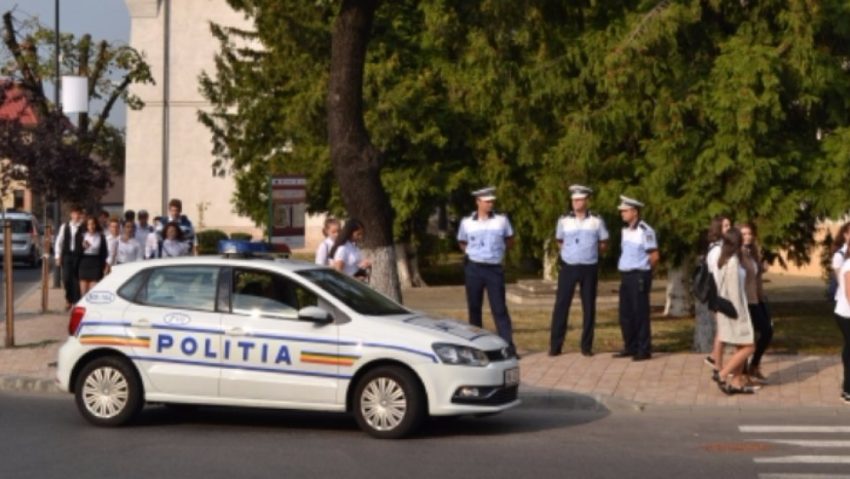 Aproximativ 43.000 de angajaţi ai Ministerului de Interne menţin siguranţa publică în ziua votului Aproximativ 43.000 de angajaţi ai Ministerului de Interne menţin siguranţa publică în ziua votului