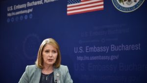 Ambasadoarea Statelor Unite în România, Kathleen Kavalec, se va retrage din această funcţie