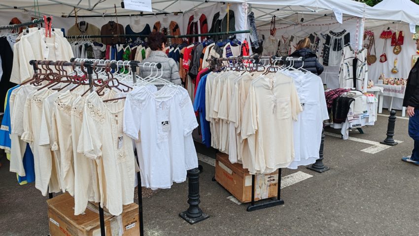 Omul care aduce vestea: Cămașa cu altiță sărbătorită în weekend la Iași, 26 – 28 iunie 2026