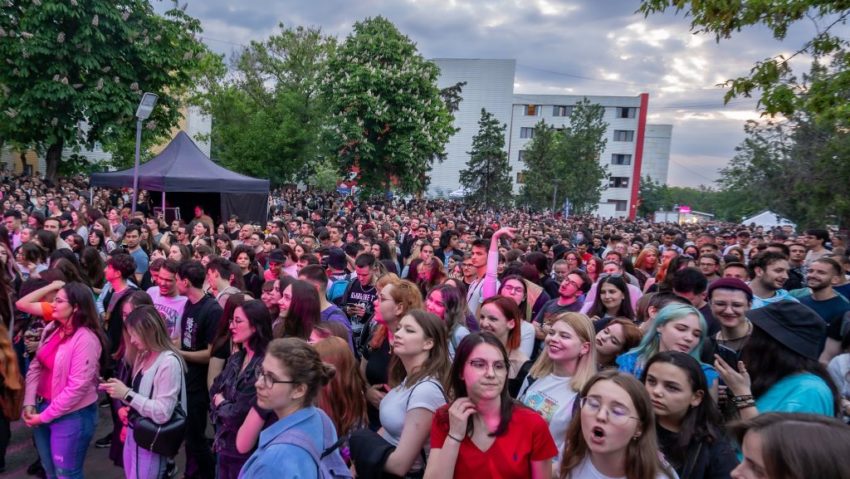 Cel mai mare festival studențesc organizat de o universitate din România reaprinde spiritul studențesc în „Tudor”. Patru zile de evenimente culminate de concertul trupei „The Motans” Cel mai mare festival studențesc organizat de o universitate din România reaprinde spiritul studențesc în „Tudor”. Patru zile de evenimente culminate de concertul trupei „The Motans”