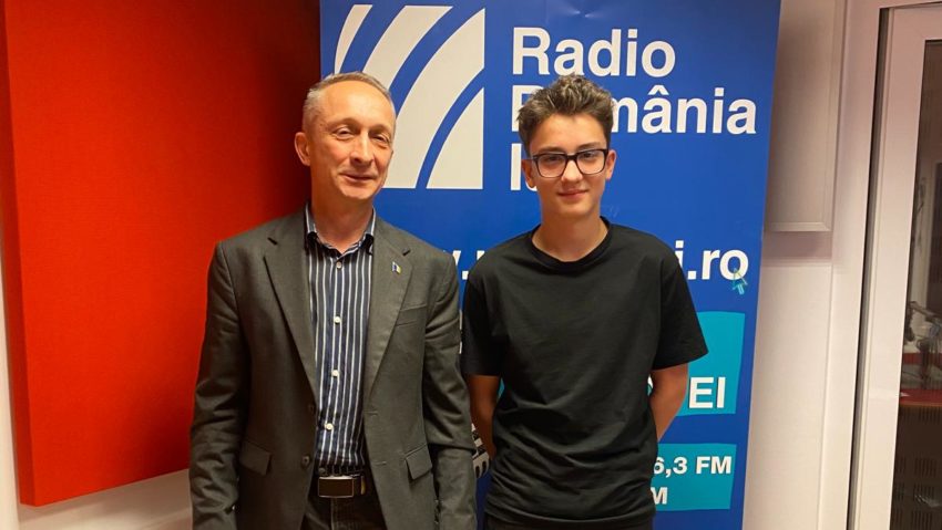 Andrei Țîbîrnă, un junior din Iași, dublu campion național la tenis de masă. Emisiunea „Weekend cu prieteni”, realizator – Horia Daraban (15.06.2025) Andrei Țîbîrnă, un junior din Iași, dublu campion național la tenis de masă. Emisiunea „Weekend cu prieteni”, realizator – Horia Daraban (15.06.2025)