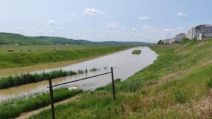 INHGA: Cod Galben de viituri şi inundaţii locale în Transilvania, Moldova şi zona Carpaţilor de Curbură