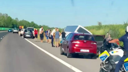 Accident autocar Călăraşi/11 minori, transportaţi la Spitalele ‘Marie Curie’ şi ‘Grigore Alexandrescu’ din Capitală