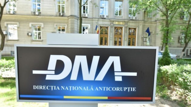 Iaşi: Fostul secretar general adjunct al Guvernului, Cristina Trăilă, a ajuns la DNA