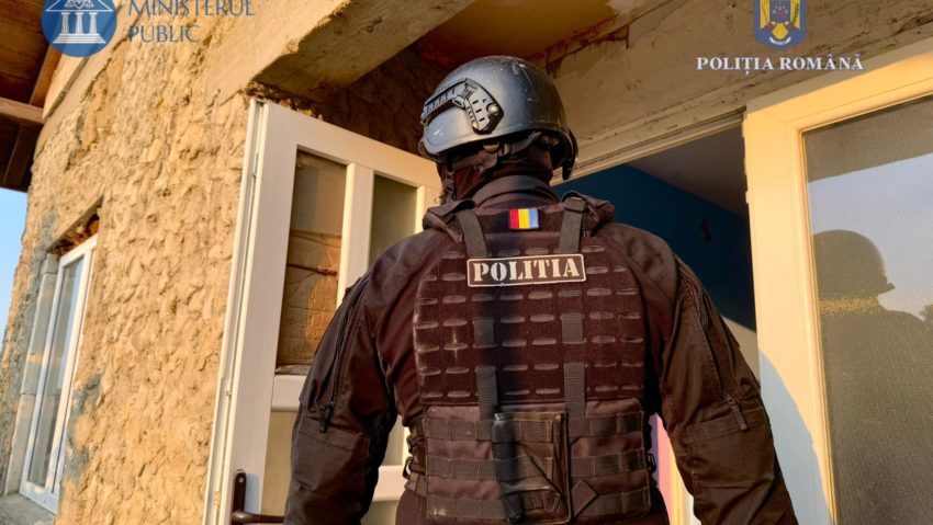 Vaslui: Percheziţii într-un dosar de corupţie care vizează agenţi de poliţie Vaslui: Percheziţii într-un dosar de corupţie care vizează agenţi de poliţie