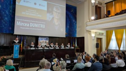Academicianul Mircea Dumitru a primit titlul de Doctor Honoris Causa al UAIC