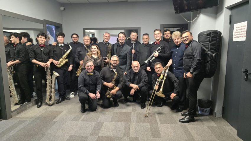 Sinatra Tribute la Iași, cu Daniel Cacija și Big Band-ul LM Jazz Unit! Cum a fost?…