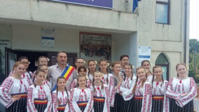 Meșteșug și poveste la Ruginoasa – temă a emisiunii Tradiții de joi, 17 IULIE 2025, ora 21:03 – 22 – cu Dumitru ȘERBAN