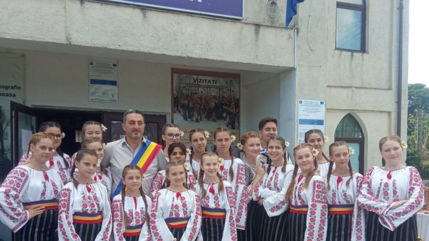 Meșteșug și poveste la Ruginoasa – temă a emisiunii Tradiții de joi, 17 IULIE 2025, ora 21:03 – 22 – cu Dumitru ȘERBAN Meșteșug și poveste la Ruginoasa – temă a emisiunii Tradiții de joi, 17 IULIE 2025, ora 21:03 – 22 – cu Dumitru ȘERBAN
