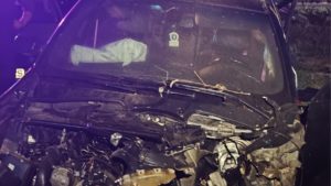 Neamţ: Tânăr rănit după ce maşina pe care o conducea a fost acroşată de un tren, la Trifeşti