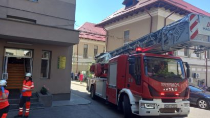 (UPDATE) Incendiul izbucnit astăzi la Maternitatea „Cuza Vodă” din Iași a fost lichidat