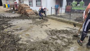 (AUDIO) Judeţul Suceava a fost cel mai afectat de inundaţiile din noaptea de duminică spre luni