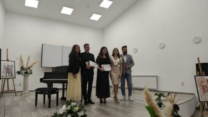 5 iulie, 18.03-20.00 Concursul Elena Botez ediția a 8-a 2025 Piatra Neamț, la Univers Muzical cu Daniela Vlad
