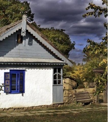 Casa din Jurilovca, Muzeul Național al Satului „Dimitrie Gusti”, reper al tradiției rușilor lipoveni – temă a emisiunii Comunități Etnice/Ruși Lipoveni de miercuri, 30 iulie 2025 Casa din Jurilovca, Muzeul Național al Satului „Dimitrie Gusti”, reper al tradiției rușilor lipoveni – temă a emisiunii Comunități Etnice/Ruși Lipoveni de miercuri, 30 iulie 2025