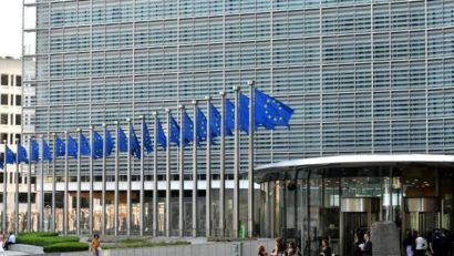 Statul vrea fonduri europene, din granturi și împrumuturi, pentru tronsoane-cheie din A7 și A8