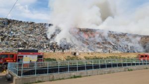 Garda de Mediu a dat amenzi după controale efectuate la 47 de gropi de gunoi din ţară