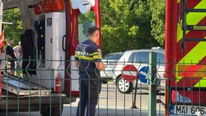 (AUDIO) Iași: Doi soți au ajuns la spital cu plăgi înjunghiate în urma unui conflict în familie