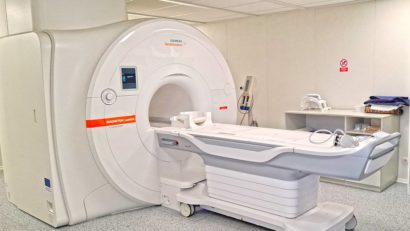 (FOTO) Galaţi: Noul RMN 3 Tesla cu inteligenţă artificială, complet operaţional la Spitalul Judeţean