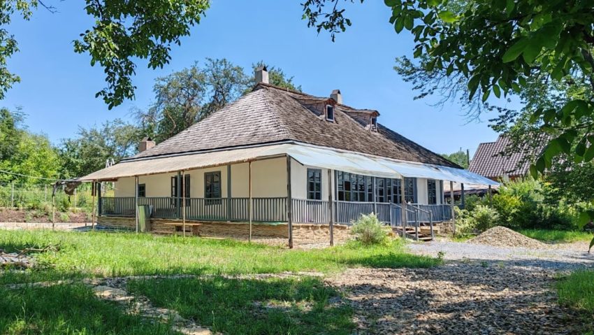 Se redeschide Casa George Enescu de la Mihăileni, Botoșani. La 19 august, se împlinesc 144 de ani de la nașterea compozitorului. Emisiunea „Weekend cu prieteni”, realizator – Horia Daraban (17.08.2025) Se redeschide Casa George Enescu de la Mihăileni, Botoșani. La 19 august, se împlinesc 144 de ani de la nașterea compozitorului. Emisiunea „Weekend cu prieteni”, realizator – Horia Daraban (17.08.2025)