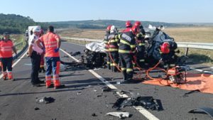 Vaslui: Accident mortal la Bârlad. O mașină de teren a intrat sub un TIR